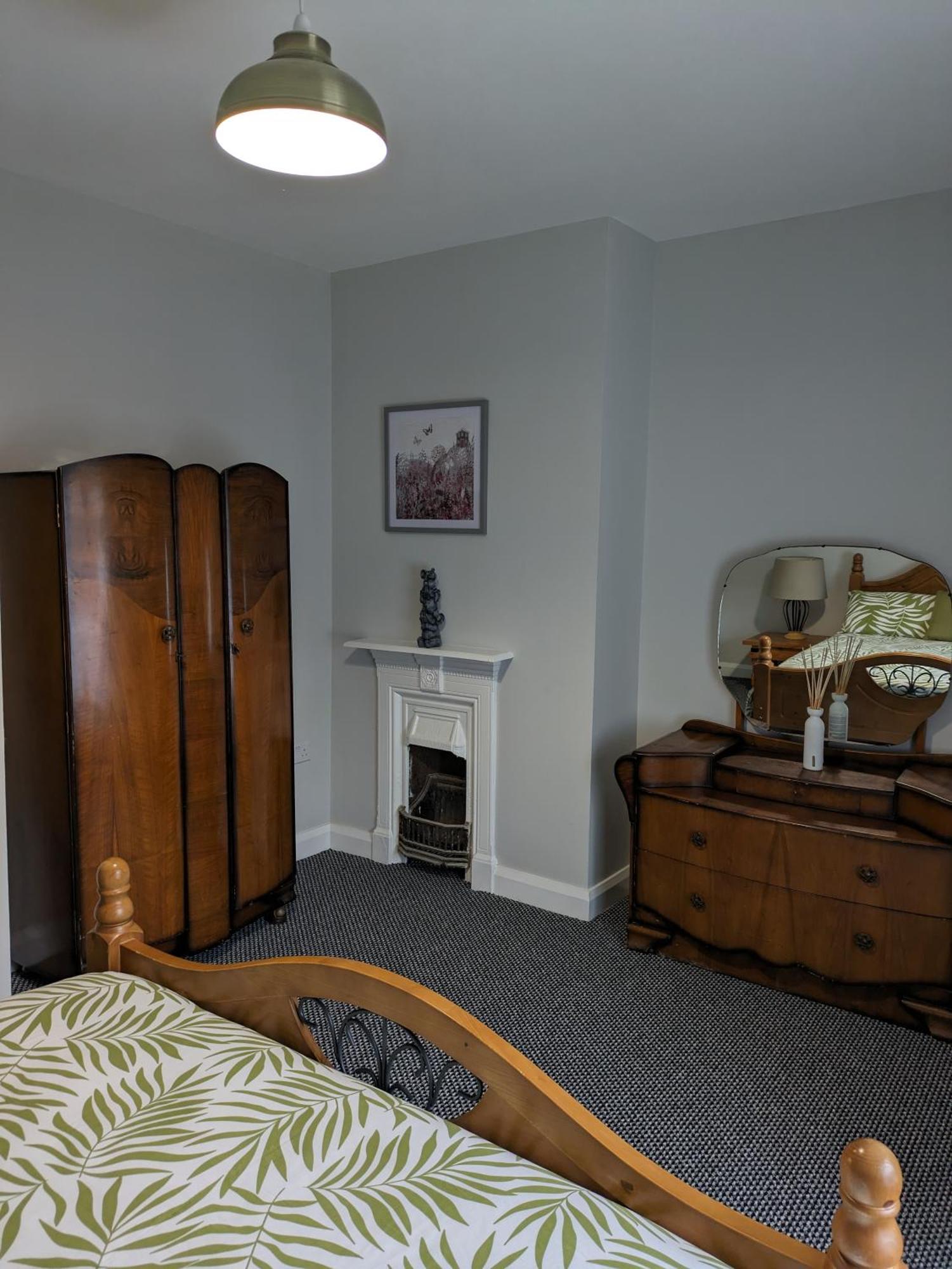 Maire Toireasa - Cosy Refurbished Property In The Gaeltacht Quarter Belfast Exterior foto