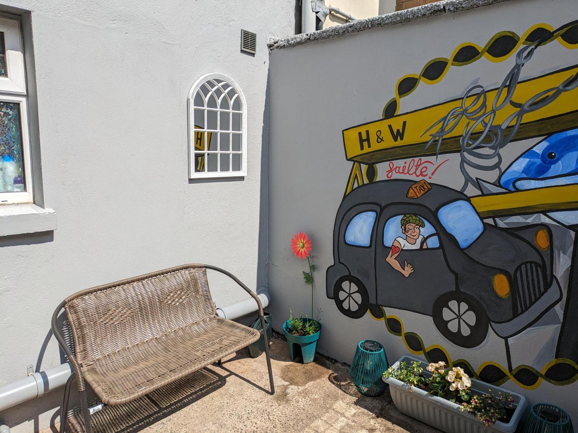 Maire Toireasa - Cosy Refurbished Property In The Gaeltacht Quarter Belfast Cameră foto